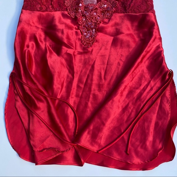 Red Satin Babydoll🍒 - Picture 2 of 4